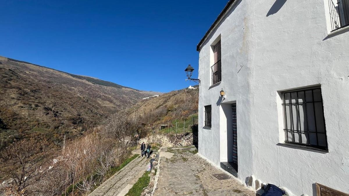 Acogedora Casa En Pampaneira Villa Exterior photo